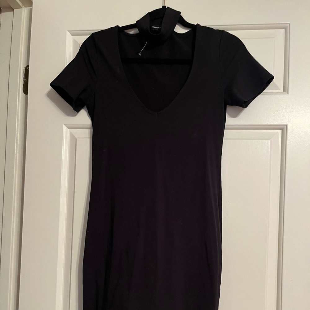 Forever 21 black Bodycon dress with v neck and choker S
